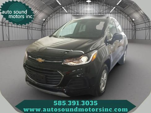 Used 2019 Chevrolet Trax LT w/ LT Convenience Package AWD/4WD image 1