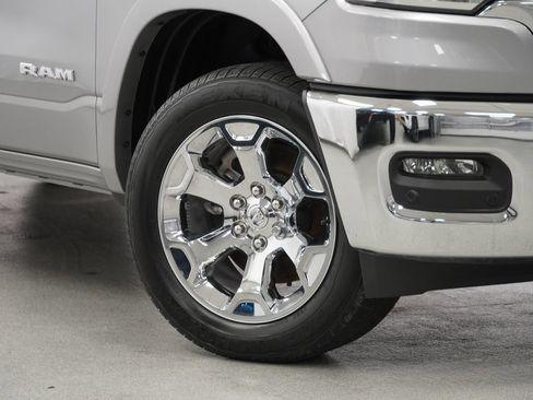 Used 2025 RAM 1500 Big Horn AWD/4WD image 4