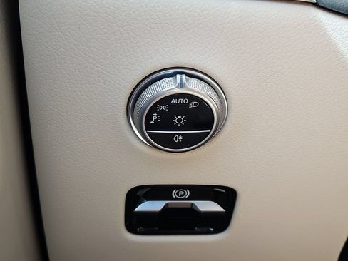 Used 2023 Mercedes-Benz GLC 300 4MATIC image 18