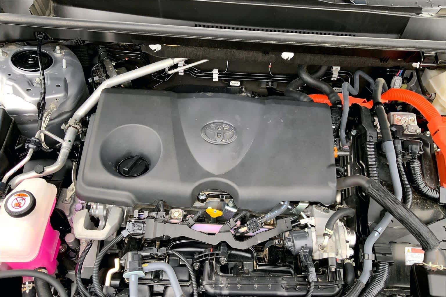 Used 2024 Toyota RAV4 Limited AWD/4WD image 31