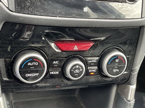 Used 2020 Subaru Forester Limited image 24