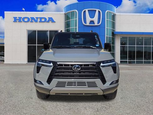 Used 2024 Lexus GX 550 AWD/4WD image 15