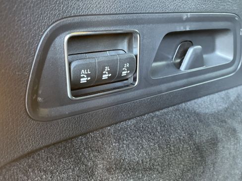 Used 2025 Mercedes-Benz GLS 450 4MATIC image 21