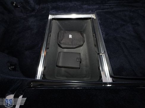 Used 2009 Rolls-Royce Phantom Coupe RWD image 40