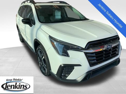 Certified 2025 Subaru Ascent Limited image 1