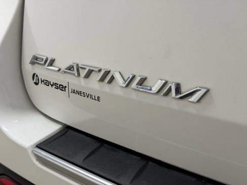 Used 2023 Ford Explorer Platinum w/ Technology Package image 19