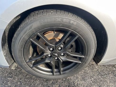 Used 2018 Ford Mustang Premium image 19