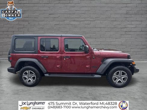 Used 2022 Jeep Wrangler Unlimited Sport AWD/4WD image 2