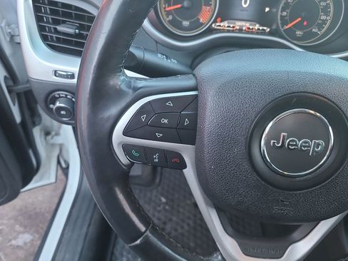 Used 2015 Jeep Cherokee Trailhawk image 26