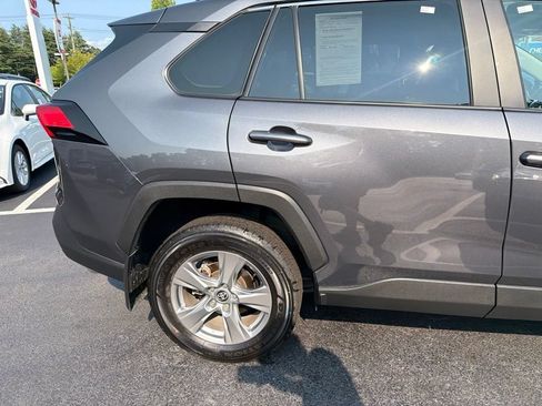 Used 2025 Toyota RAV4 XLE w/ Convenience Package AWD/4WD image 4