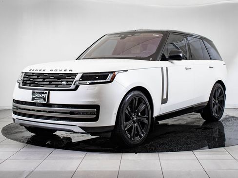Used 2022 Land Rover Range Rover SE image 1