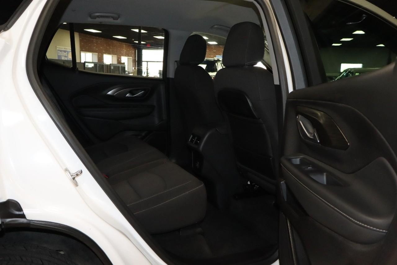 Used 2024 GMC Terrain SLE AWD/4WD image 27