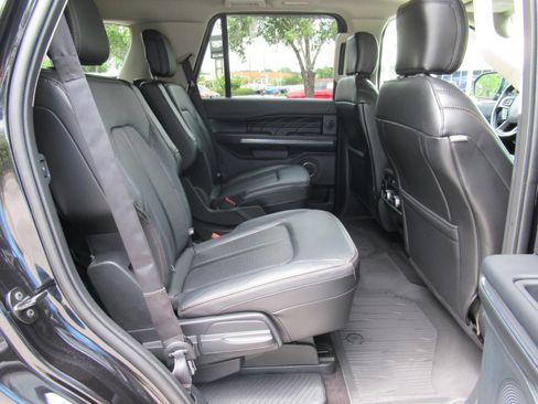 Used 2019 Ford Expedition Platinum AWD/4WD image 36