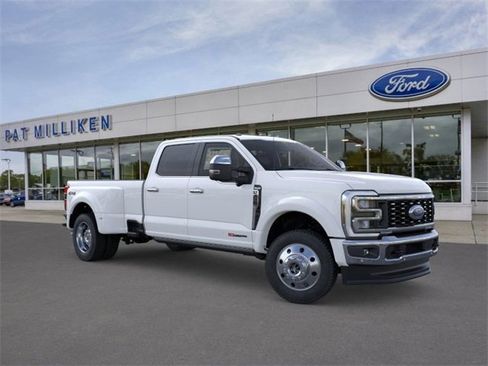 New 2026 Ford F450 King Ranch w/ Chrome Package image 7