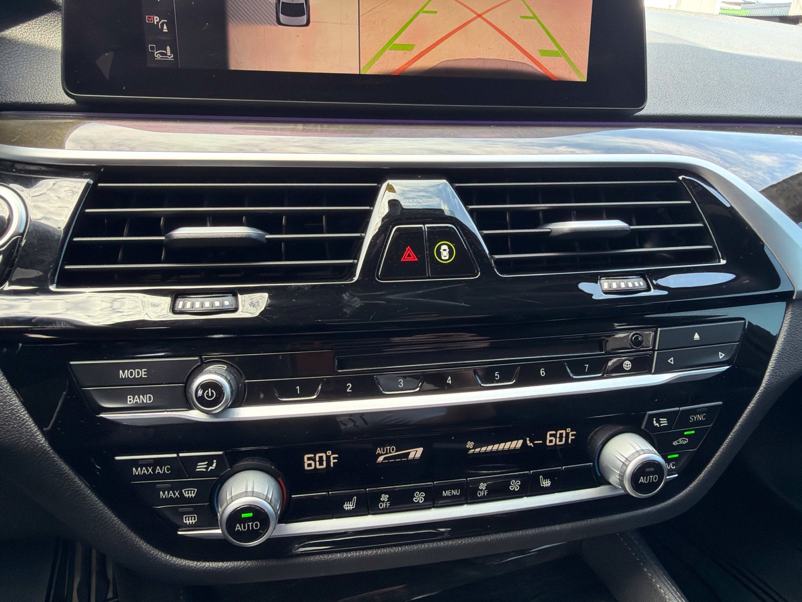 Used 2019 BMW 530i xDrive AWD/4WD image 27