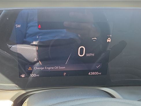 Used 2024 Buick Encore GX Preferred w/ Advanced Technology Package FWD image 11