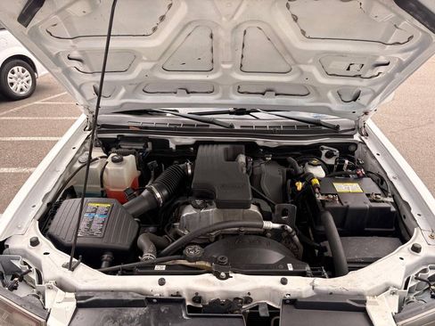 Used 2010 Chevrolet Colorado LT RWD image 23