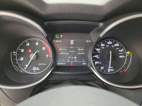 Used 2023 Alfa Romeo Stelvio Sprint image 25