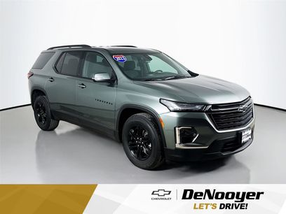 Used 2023 Chevrolet Traverse LT w/ Midnight/Sport Edition