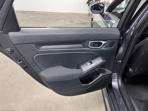 Used 2025 Honda Civic Sport image 19