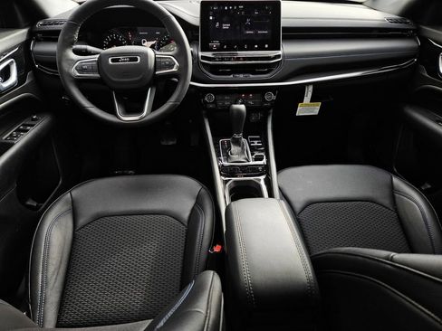 New 2026 Jeep Compass Latitude AWD/4WD image 8