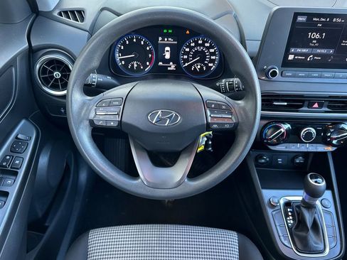 Used 2023 Hyundai Kona SE image 15