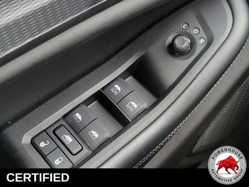 Used 2024 Jeep Grand Cherokee L Laredo RWD image 27