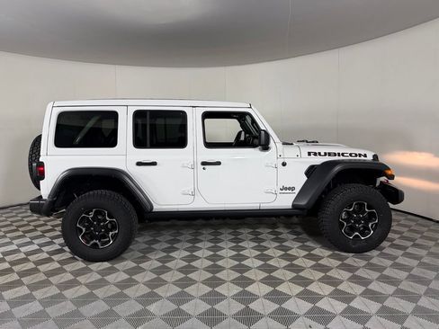Used 2023 Jeep Wrangler Unlimited Rubicon w/ Cold Weather Group AWD/4WD image 5