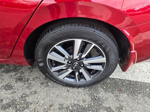 New 2025 Nissan Versa SV image 11