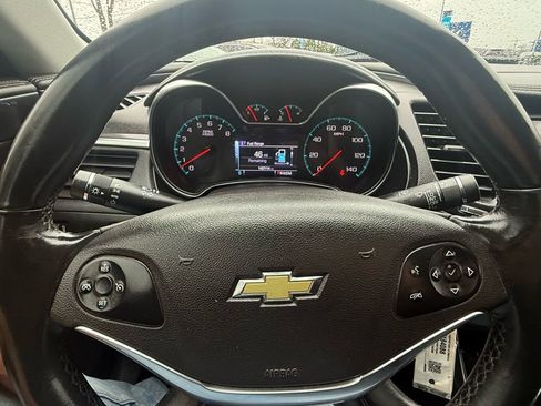 Used 2017 Chevrolet Impala LT FWD image 11