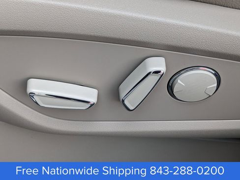 Certified 2023 Lincoln Nautilus AWD w/ Premium Package image 19