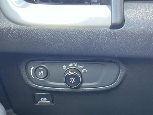 Certified 2019 GMC Terrain SLE w/ Driver Convenience Package image 25