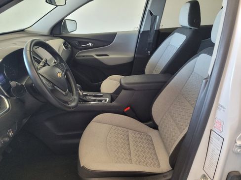 Used 2024 Chevrolet Equinox LT image 17