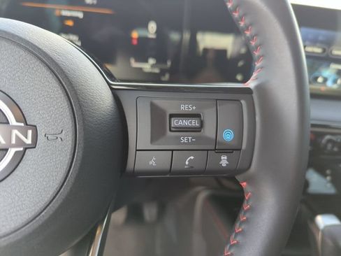 Certified 2025 Nissan Kicks SR FWD image 41