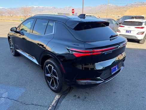 Used 2024 Chevrolet Equinox EV LT image 5