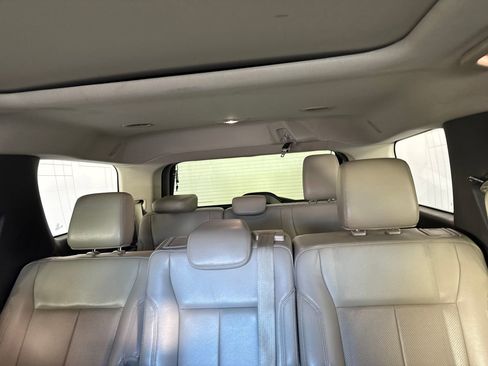 Used 2019 Ford Expedition XLT w/ Equipment Group 202A RWD image 6