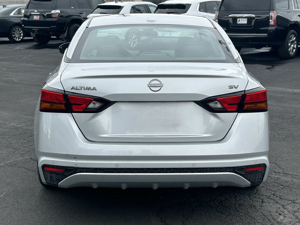 Used 2024 Nissan Altima 2.5 SV FWD image 4