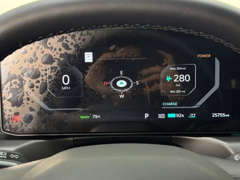 Used 2024 Kia EV9 Land image 21