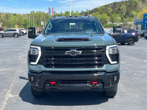 New 2026 Chevrolet Silverado 2500 LTZ w/ LTZ Plus Package AWD/4WD image 7