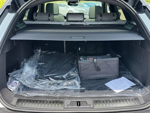 New 2026 Land Rover Range Rover Velar S AWD/4WD image 5