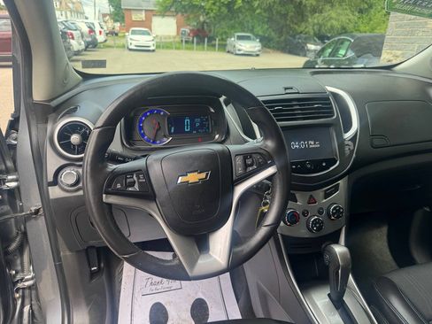 Used 2015 Chevrolet Trax LT w/ LT Plus Package AWD/4WD image 11