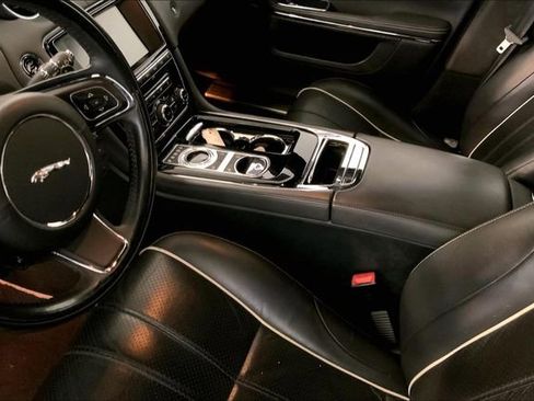 Used 2015 Jaguar XJ L Portfolio image 8