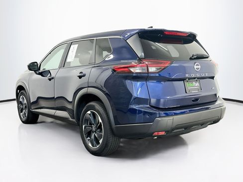 Used 2025 Nissan Rogue SV AWD/4WD image 5