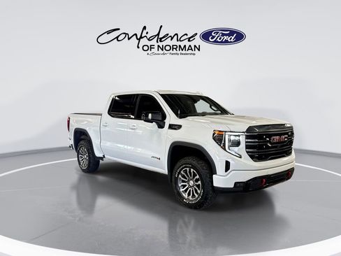 Used 2023 GMC Sierra 1500 AT4 w/ AT4 Premium Package image 11