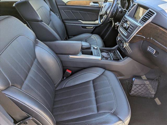 Used 2014 Mercedes-Benz GL 450 4MATIC image 23