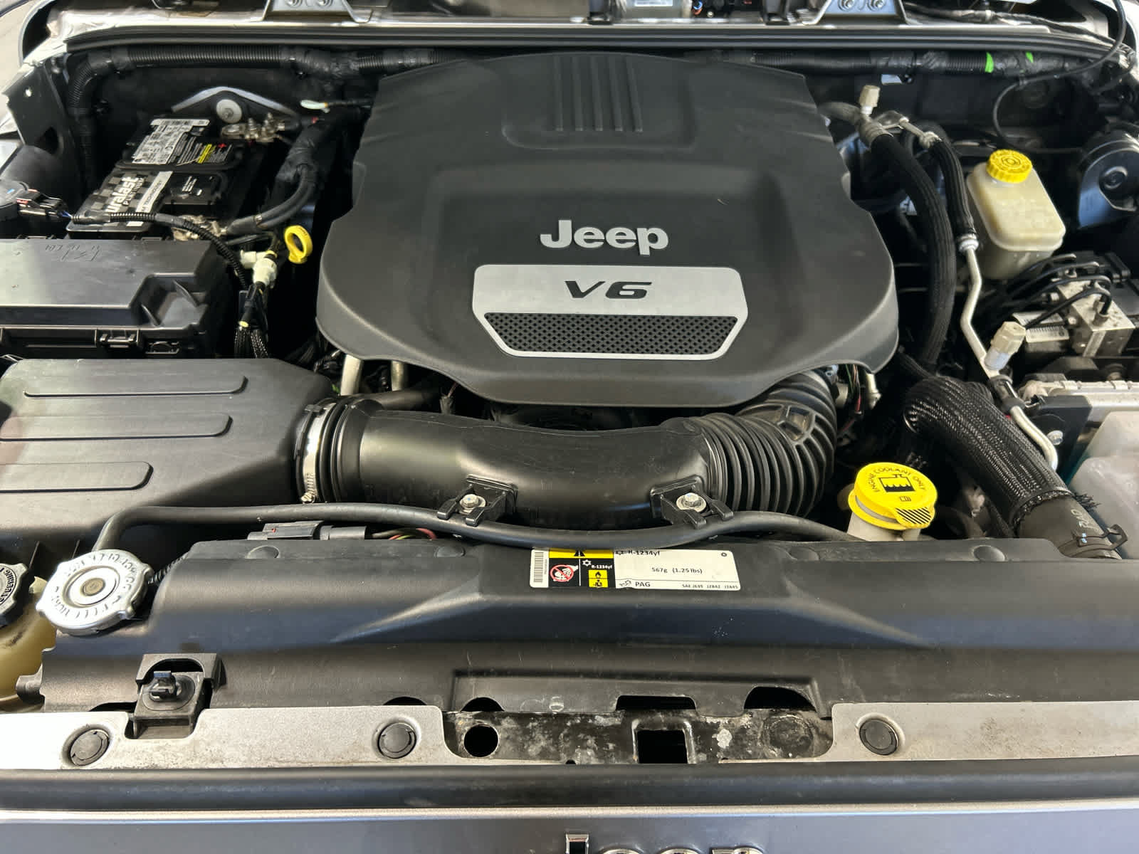 Used 2016 Jeep Wrangler Sport w/ Quick Order Package 23S AWD/4WD image 10