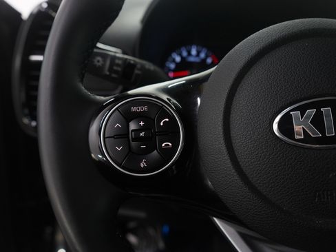 Used 2021 Kia Soul EX image 25