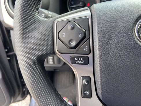 Used 2023 Toyota Tacoma Limited AWD/4WD image 33