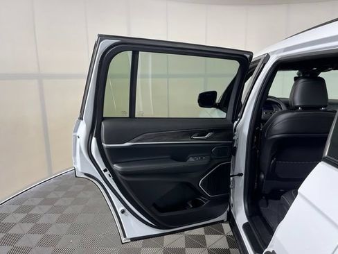 Used 2026 Jeep Grand Cherokee L Limited w/ MOPAR Finishing Package AWD/4WD image 38