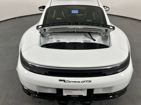 Certified 2025 Porsche 911 Carrera GTS RWD image 28